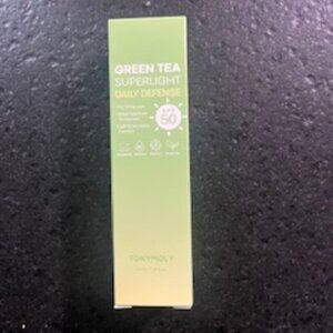 Green Tea Superlight Daily Defense